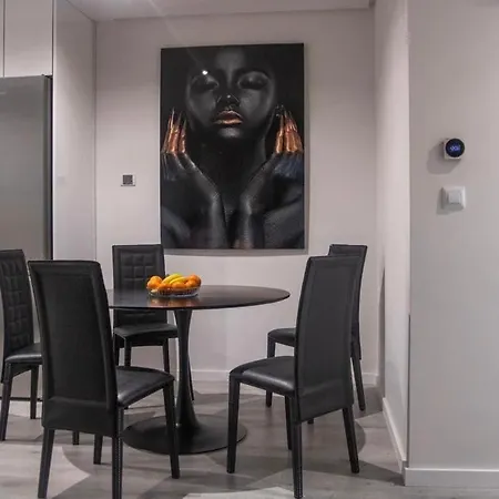 5-star Complex With 3 Pools & Gym Apartament