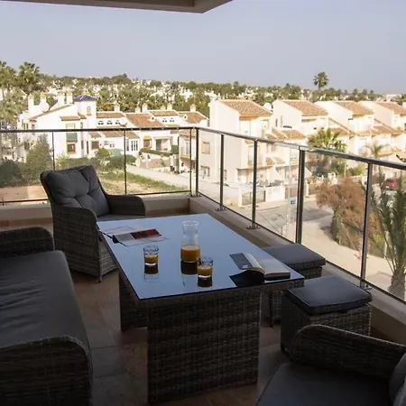 5-star Complex With 3 Pools & Gym Dehesa de Campoamor (Orihuela Costa)